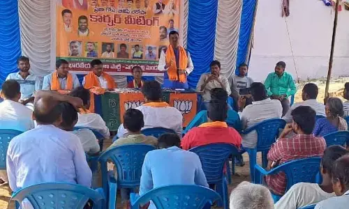 కేసీఆర్ మాటలు నీటి మూటలు: సత్యం