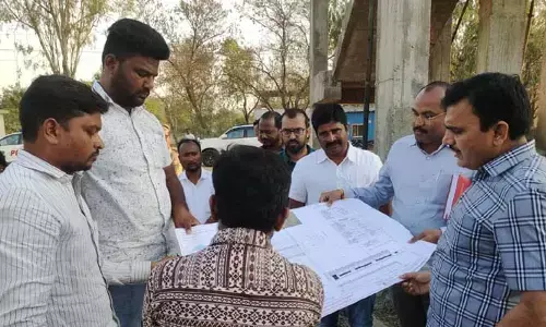 యుద్ధ ప్రాతిపాదికన పనులు పూర్తి చేయండి: కలెక్టర్ శరత్