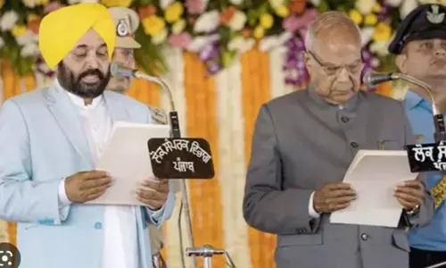 పంజాబ్ గవర్నర్-ముఖ్యమంత్రి మధ్య లేఖల యుద్ధం..