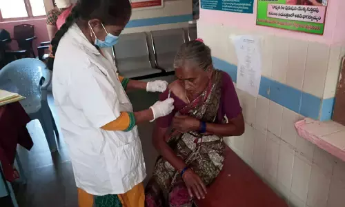వణికిస్తున్న కుక్కల దాడులు..
