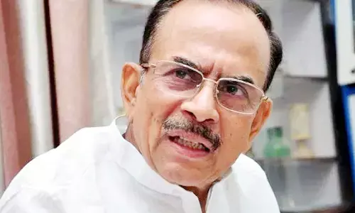 ప్రీతి కేసులో నిందితుడ్ని కాపాడేందుకు హోంమంత్రి ప్రయత్నం?