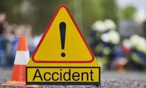 Anakapalli: బస్సును ఢీకొట్టిన లారీ.. ఒకరు మృతి, ఐదుగురికి సీరియస్