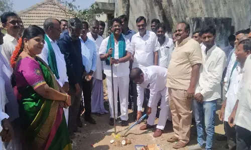 ‘మన ఊరు మనబడి’ కింద రూ.1.49 లక్షలు నిధులు మంజూరు.. ఎమ్మెల్యే  హన్మం త్ షిండే