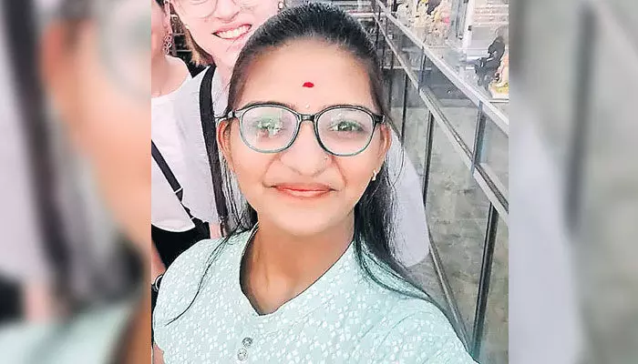 ఏపీలో పరువు హత్య కలకలం.. కన్న కూతురిని దారుణంగా హత్య చేసి.. ఏపీలో పరువు హత్య కలకలం.. కన్న కూతురిని దారుణంగా హత్య చేసి..