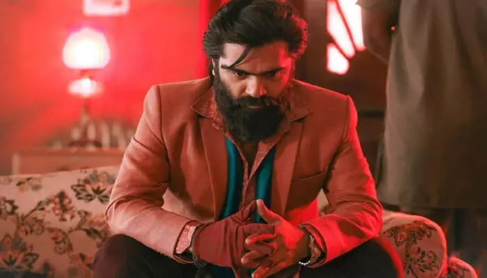 Hero Simbu : తన అభిమానిని పెళ్లి చేసుకోబోతున్న హీరో శింబు! Hero Simbu : తన అభిమానిని పెళ్లి చేసుకోబోతున్న హీరో శింబు!