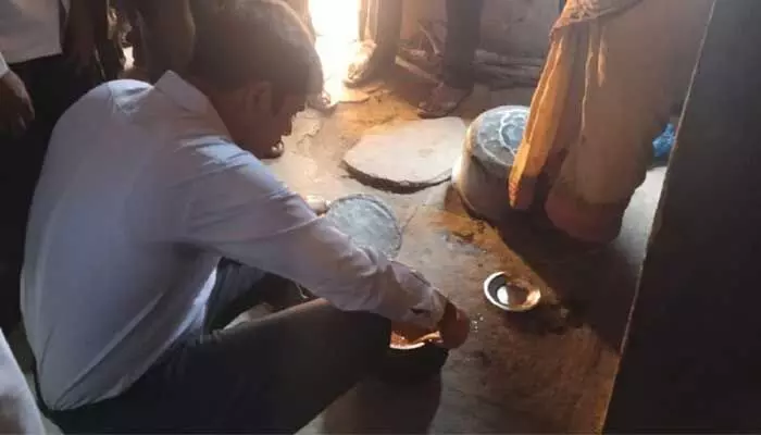 భోజన నాణ్యత పర్యవేక్షణ లోపంతో ఉపాధ్యాయురాలికి మెమో.. భోజన నాణ్యత పర్యవేక్షణ లోపంతో ఉపాధ్యాయురాలికి మెమో..