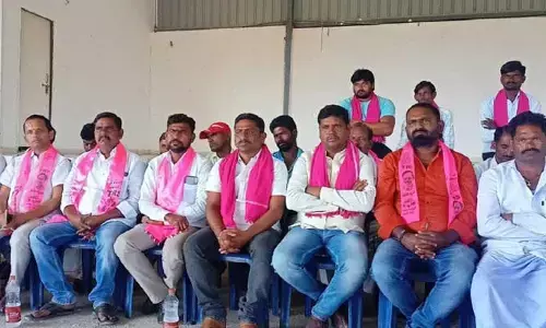 పిచ్చి కూతలు కూస్తే... తరిమికొడతాం : బీఆర్ఎస్ మండల నాయకులు..