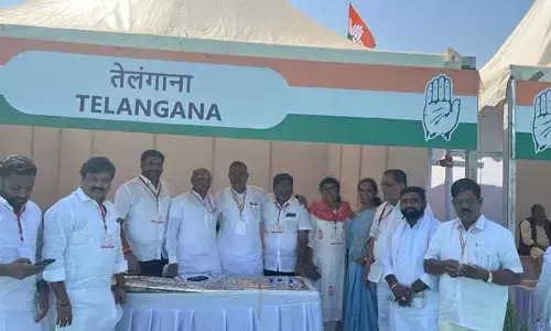 రాయిపూర్‌లో జరిగిన కాంగ్రెస్​ప్లీనరీకి హాజరైన తెలంగాణ​నాయకులు