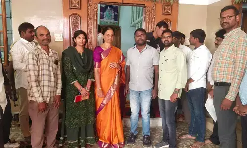 గెస్ట్ లెక్చరర్స్‌కు 12 నెలల వేతనం అమలు చేయాలి