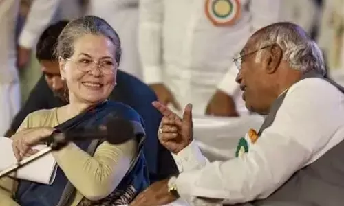 సోనియా రిటైరవ్వట్లేదు.. కాంగ్రెస్ నేత అల్క లాంబ