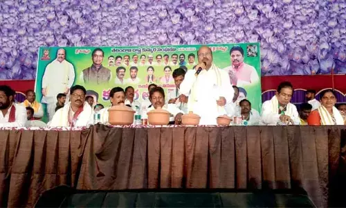 ఉన్నత స్థితిలోను కులవృత్తులను మరవద్దు..