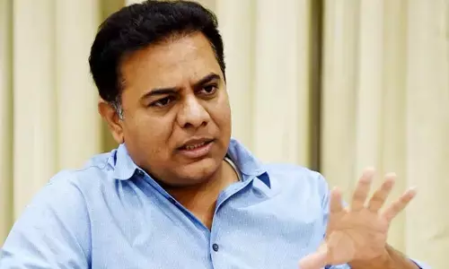 మనీష్ సిసోడియా అరెస్టుపై కేటీఆర్ రియాక్షన్ ఇదే