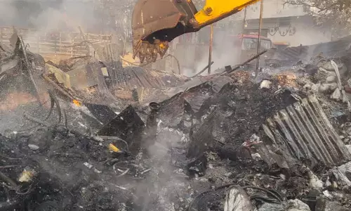 కూకట్ పల్లిలో భారీ అగ్ని ప్రమాదం