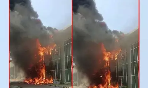 Fire Accident: రేణిగుంట ఎయిర్‌పోర్టు సమీపంలో భారీ అగ్నిప్రమాదం