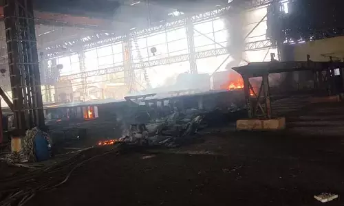మూతపడ్డ పరిశ్రమలో అగ్నిప్రమాదం..
