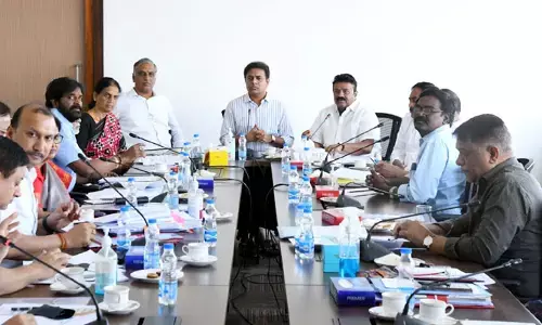 అర్హులైన అందరికీ ఇళ్ల స్థలాలు ఇచ్చేందుకు సర్కార్ సిద్ధం: కేటీఆర్