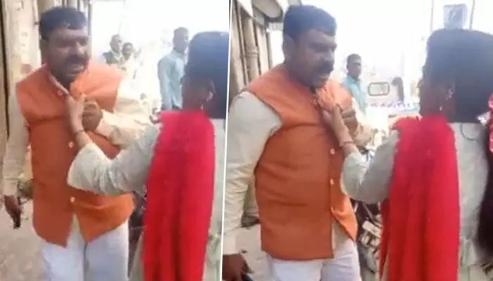 మార్కెట్లో అసభ్యకరంగా ప్రవర్తించిన రాజకీయనేత.. చెప్పుతో బుద్ధి చెప్పిన మహిళ (వీడియో) మార్కెట్లో అసభ్యకరంగా ప్రవర్తించిన రాజకీయనేత.. చెప్పుతో బుద్ధి చెప్పిన మహిళ (వీడియో)