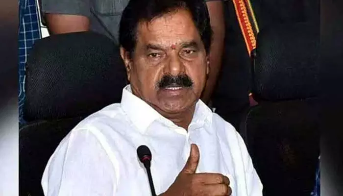 మేం వేసిన రోడ్లపై నడుస్తూ అభివృద్ధి కాలేదని విమర్శిస్తావా? మేం వేసిన రోడ్లపై నడుస్తూ అభివృద్ధి కాలేదని విమర్శిస్తావా?