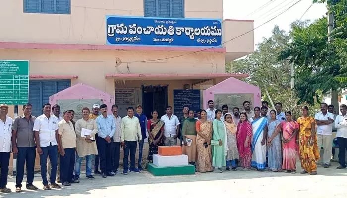 తెలంగాణలో గ్రామాల అభివృద్ధి భేష్: మధ్యప్రదేశ్ సర్పంచుల బృందం తెలంగాణలో గ్రామాల అభివృద్ధి భేష్: మధ్యప్రదేశ్ సర్పంచుల బృందం