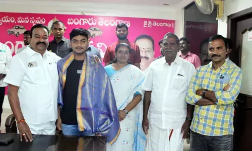 నాసా పరీక్షలో మొదటి ర్యాంక్.. విద్యార్థిని అభినందించిన ఎమ్మెల్యే