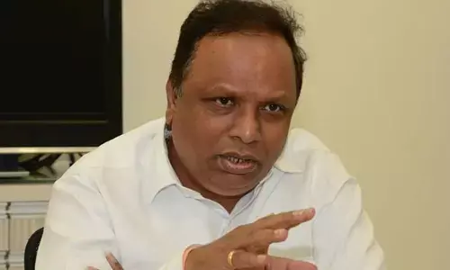 ఉద్ధవ్, కేజ్రీవాల్ భేటీ వెనుక అసలు రీజన్ ఇదేనా..? సంచలనం రేపుతోన్న ఆశిష్ షెలార్ ట్వీట్