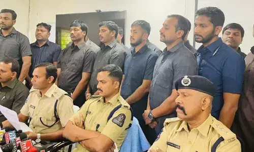 నకిలీ విద్యా ధృవీకరణ పత్రాలు విక్రయించే రాకెట్ గుట్టురట్టు.. ఏడుగురు అరెస్ట్