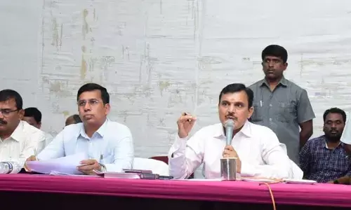 ఉపాధిహామీ పథకంలో 50 శాతం పనులు కల్పించండి: కలెక్టర్ డాక్టర్ శరత్