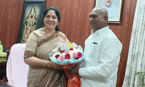 అభివృద్ధి పనులకు నిధులు మంజూరు చేయాలి : మంత్రులకు ఎమ్మెల్యే రాములు నాయక్ వినతి
