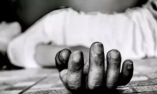 హైదరాబాద్ లో డీఆర్⁬డీవో శాస్త్రవేత్త ఆత్మహత్య
