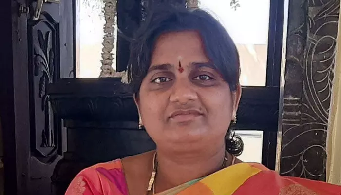 క్యాంపునకు బయలుదేరిన డైరెక్టర్లు.. క్యాంపునకు బయలుదేరిన డైరెక్టర్లు..