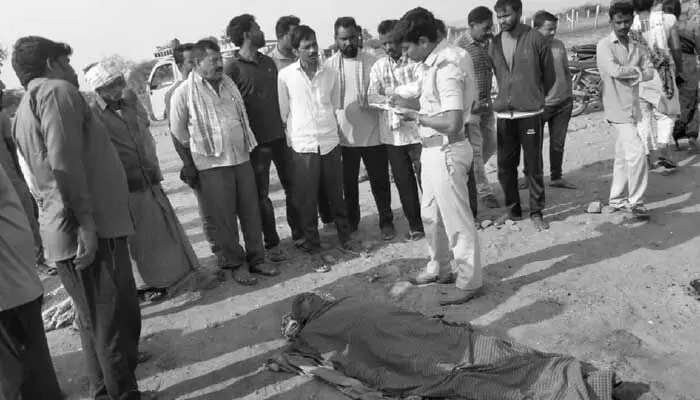 చెరువులో పడి మత్స్యకారుడు మృతి.. చెరువులో పడి మత్స్యకారుడు మృతి..