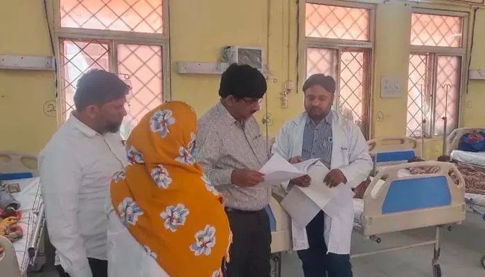 జిల్లా ఆసుపత్రిని సందర్శించిన వైద్య విధాన పరిషత్ కమిషనర్ జిల్లా ఆసుపత్రిని సందర్శించిన వైద్య విధాన పరిషత్ కమిషనర్