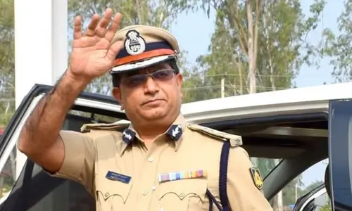 బీజేపీలోకి బెంగళూరు మాజీ పోలీస్ కమిషనర్!