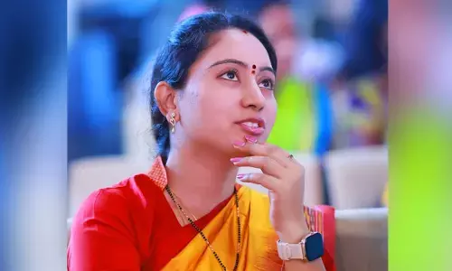 Boga Shravani: నేడు బీజేపీలోకి భోగ శ్రావణి.. ఢిల్లీకి పయనం