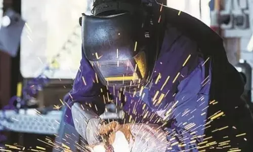 Manufacturing PMI: నాలుగు నెలల కనిష్టానికి తయారీ పీఎంఐ!