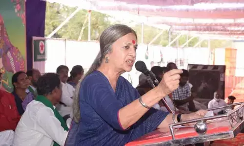 బుల్డోజర్ పాలనను అడ్డగిస్తాం: బృందా కారత్