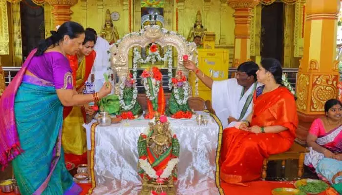 ఘనంగా చండీ హోమం..లక్ష తులసి అర్చన.. ఘనంగా చండీ హోమం..లక్ష తులసి అర్చన..
