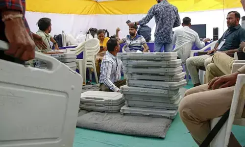 ఫలితాలు: ఏ రాష్ట్రంలో ఏ పార్టీ లీడ్‌లో ఉందంటే?