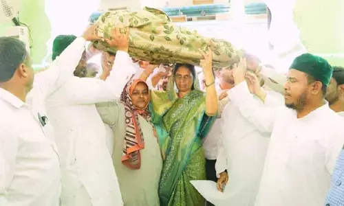 ఉర్సు ఉత్సవ ఏర్పాట్లను పరిశీలించిన మంత్రి సబితా ఇంద్రారెడ్డి..