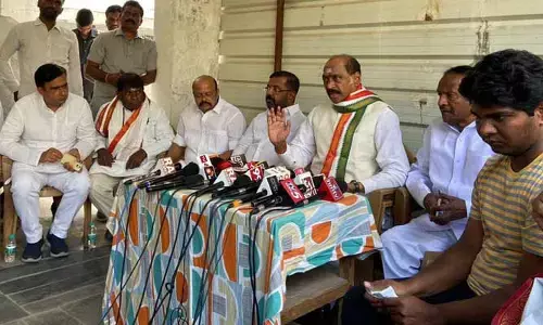 ఓర్వలేక దాడులు చేస్తున్న బీఆర్ఎస్‌కు బుద్ధి చెప్పండి: మాణిక్ రావు థాక్రే