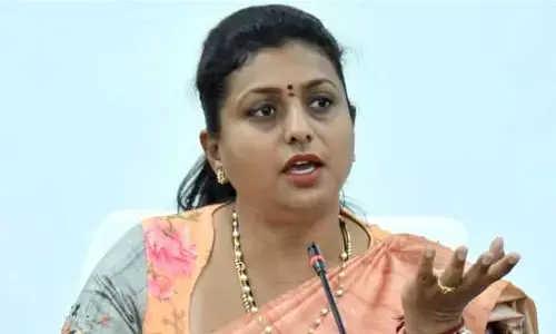 Minister Roja: హైదరాబాద్ వాళ్లు గెంటేశారు..