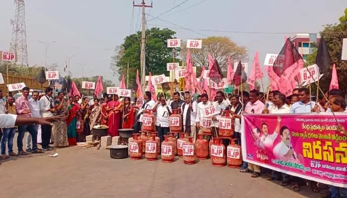గ్యాస్ వద్దు కట్టెల పొయ్యి ముద్దు గ్యాస్ వద్దు కట్టెల పొయ్యి ముద్దు