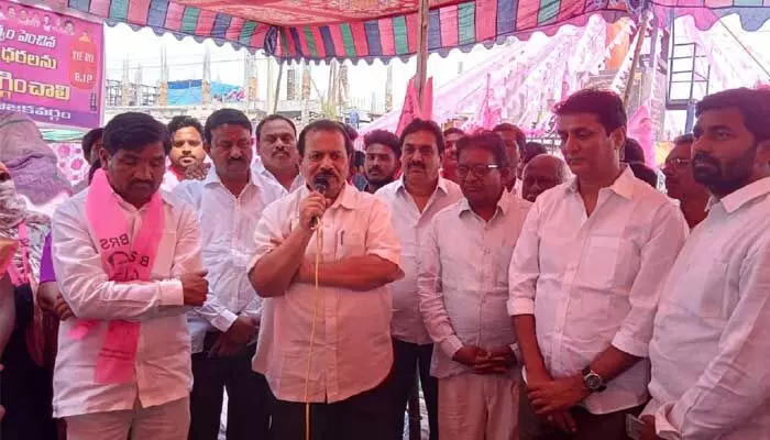 కేంద్ర ప్రభుత్వం పై మహిళలు శంఖారావం పూరించాలి.. కేంద్ర ప్రభుత్వం పై మహిళలు శంఖారావం పూరించాలి..