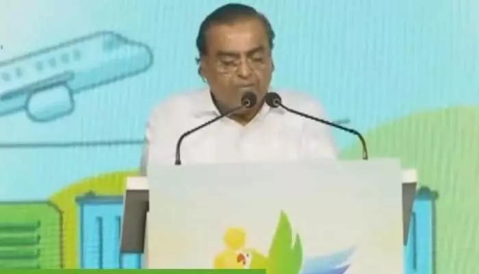 Anil Ambani: ఏపీపై ఫోకస్.. సోలార్ ఎనర్జీ రంగంలో భారీ పెట్టుబడులు Anil Ambani: ఏపీపై ఫోకస్.. సోలార్ ఎనర్జీ రంగంలో భారీ పెట్టుబడులు