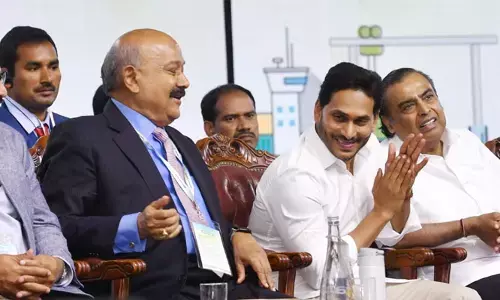 గ్లోబల్ ఇన్వెస్టర్స్ సమ్మిట్‌లో సీఎం జగన్‌తో సహా కరతాళ ధ్వనులు