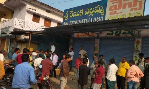 మద్యం మత్తులో దారుణం.. అర్థరాత్రి మైనర్ బాలుడు హత్య