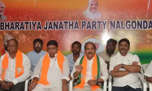‘అర్హులకు అందని డబుల్ బెడ్ రూమ్ ఇండ్లు’