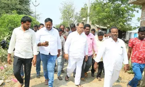 ఇక్కడున్నవారంతా ఈ ప్రాంత బిడ్డలైనప్పుడు పాలకులు పరాయివారెందుకు : ఎమ్మెల్యే కందాళ