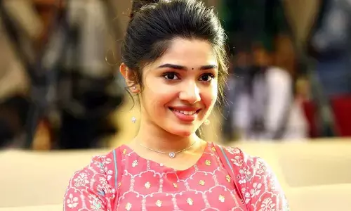 వరుస ప్లాపులతో పడిపోయిన కృతిశెట్టి రెమ్యూనరేషన్.. ఇప్పుడు ఎంతంటే..?