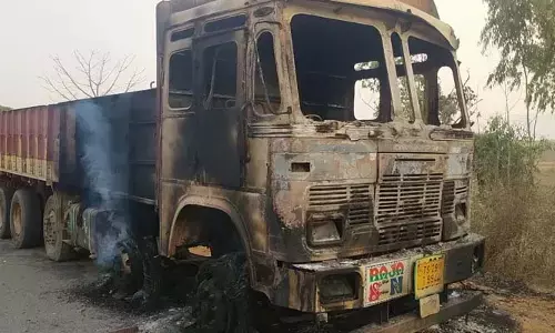 లారీని తగులబెట్టిన యాజమాని.. పోలీసుల విచారణలో షాకింగ్ నిజాలు..
